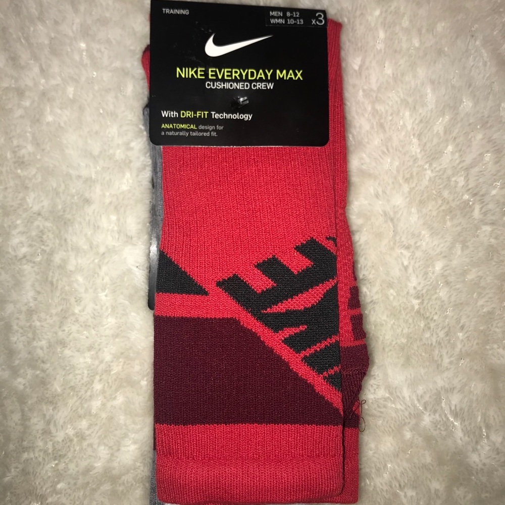 Red Nike Socks 3 Pack ⚡️